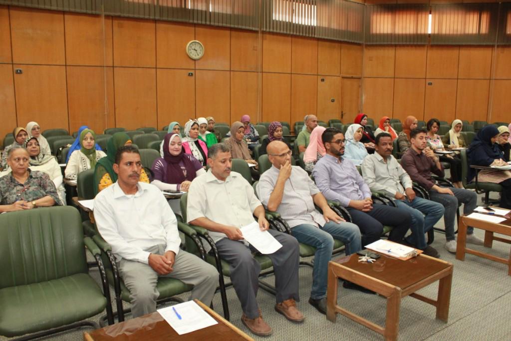 جامعة أسيوط تشهد إنطلاق فعاليات ورشة عمل"فن ومهارات إدارة المكاتب والاجتماعات"