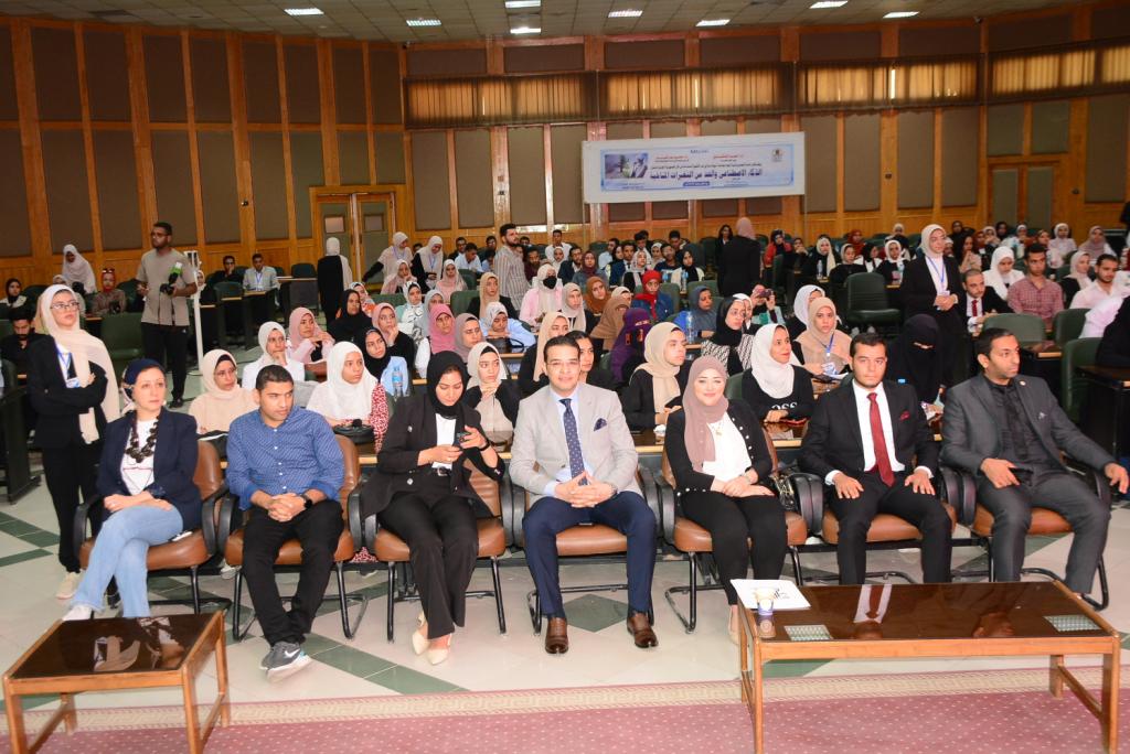 جامعة أسيوط تنظم ندوة حول "الذكاء الإصطناعي والحد من التغيرات المناخية"
